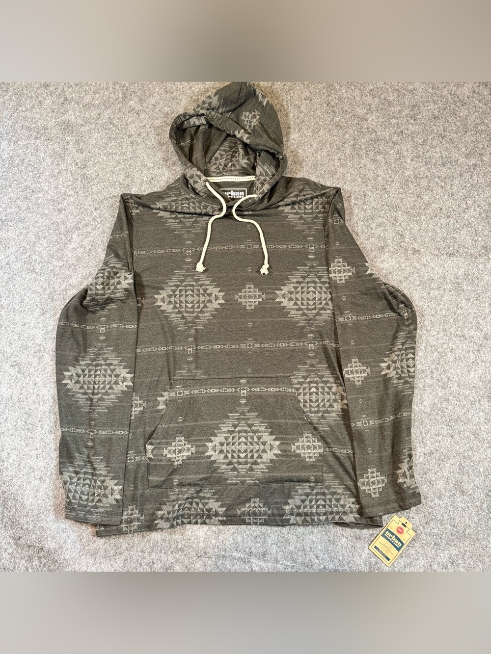 Urban Pipeline Grey Aztec Pattern Pullover Hoodie Size L NWT